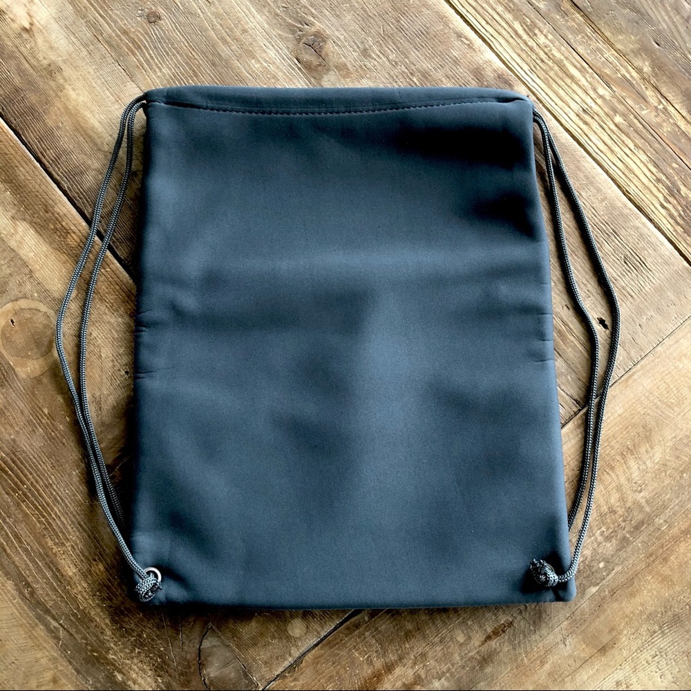 Rodan + Fields neoprene drawstring backpack NIB - Picture 2 of 11